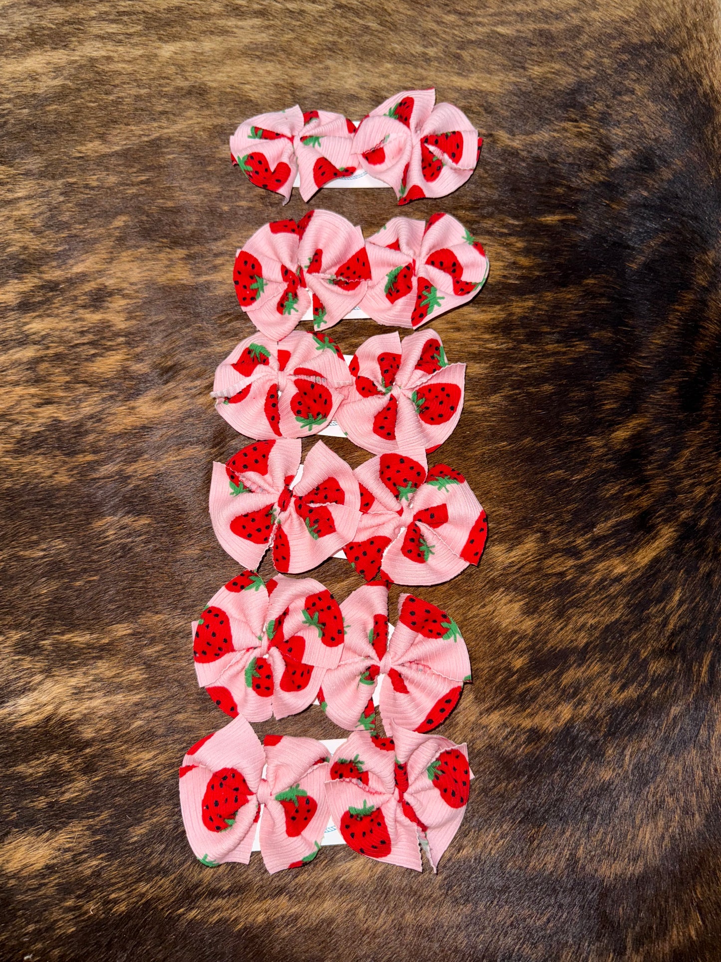 Berry Sweet Piggie Bows